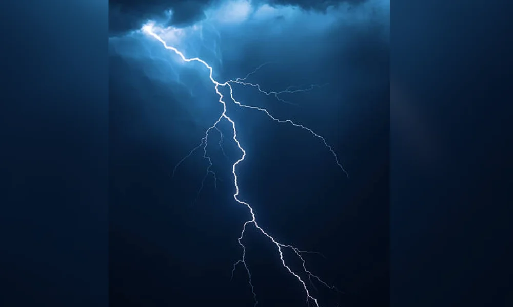 Surge in Lightning-Related Claims Highlights Growing Risks for Insurers
